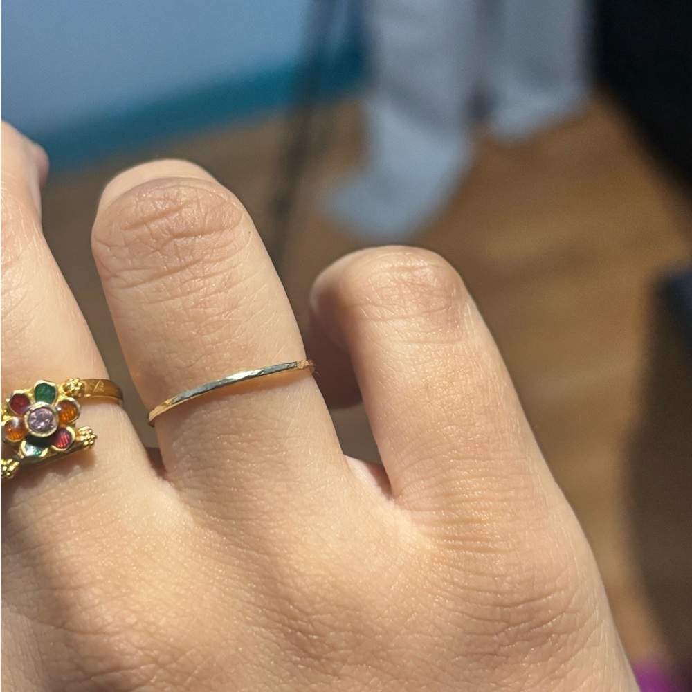 SIRCIAM 14K DAINTY HAMMERED RING